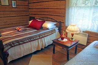 Гостевой дом Guesthouse Carl Schmidt Пылтсамаа Улучшенный двухместный номер с 1 кроватью или 2 отдельными кроватями и собственной ванной комнатой-1